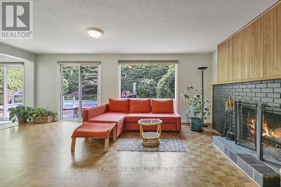 58 Lindhurst Crescent