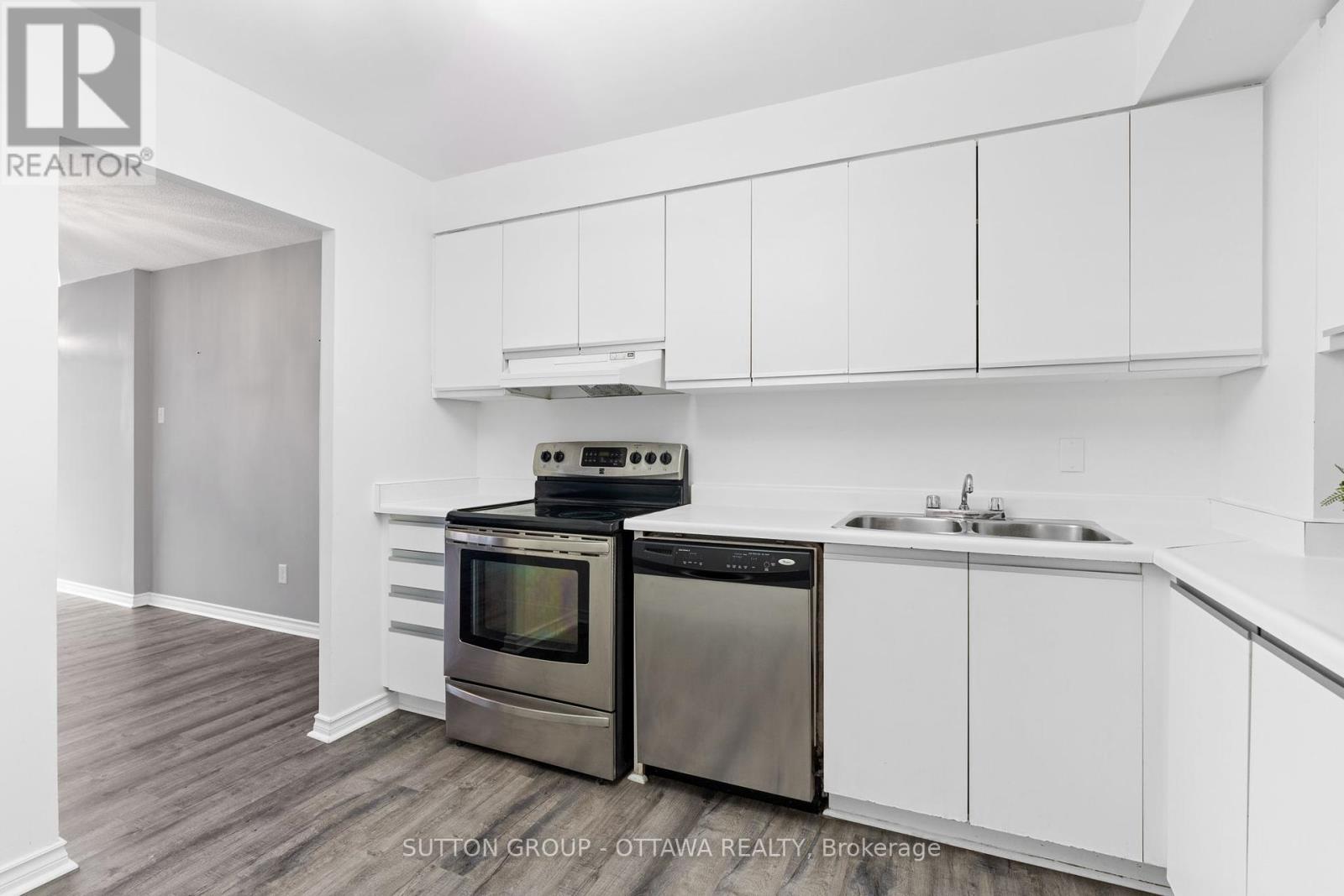 1111 - 2760 Carousel Crescent