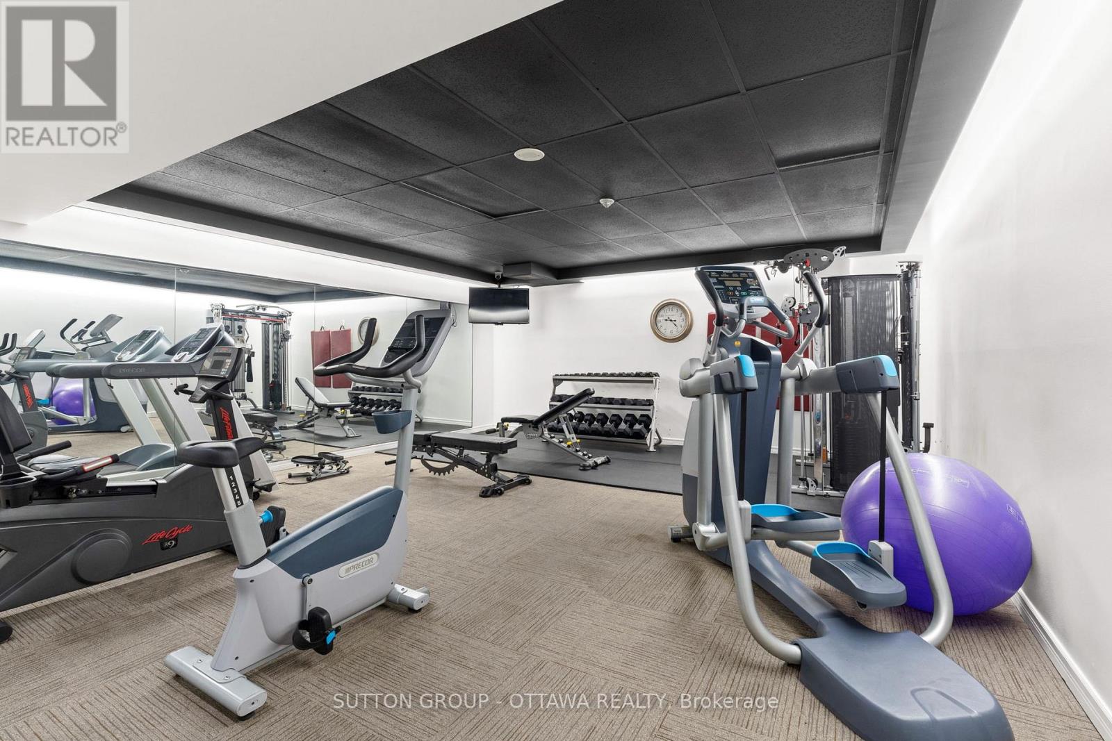 1111 - 2760 Carousel Crescent