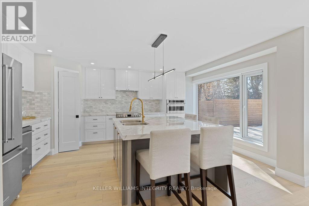 3440 Woodroffe Avenue