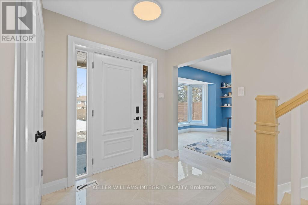 3440 Woodroffe Avenue