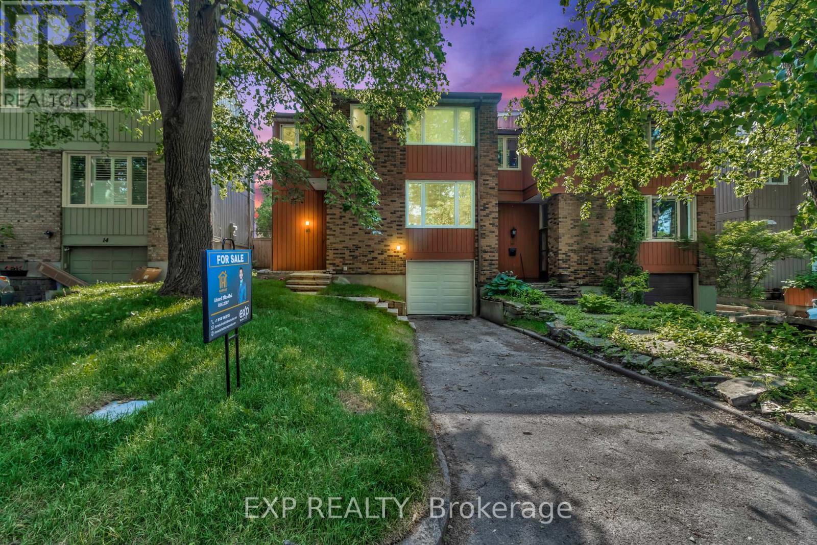 12 Bayside Private