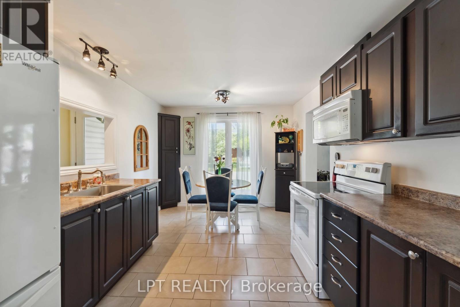 61 Fieldgate Drive