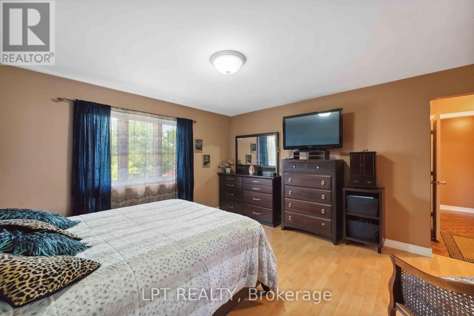 61 Fieldgate Drive