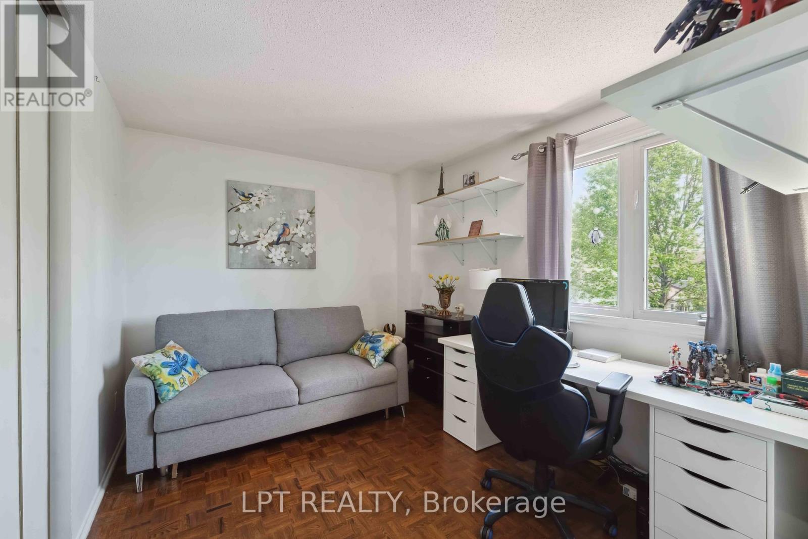 61 Fieldgate Drive
