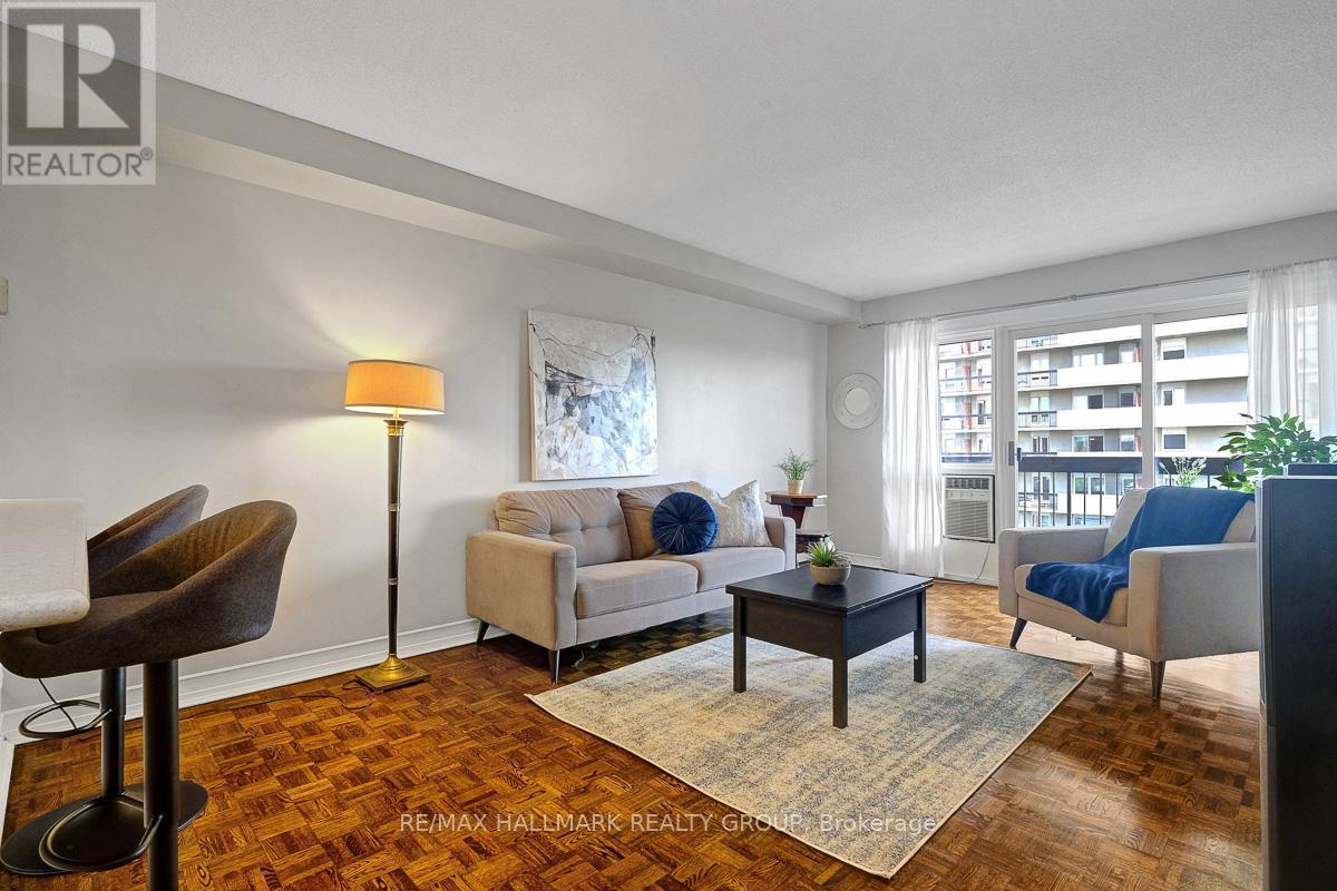 1005 - 158a Mcarthur Avenue