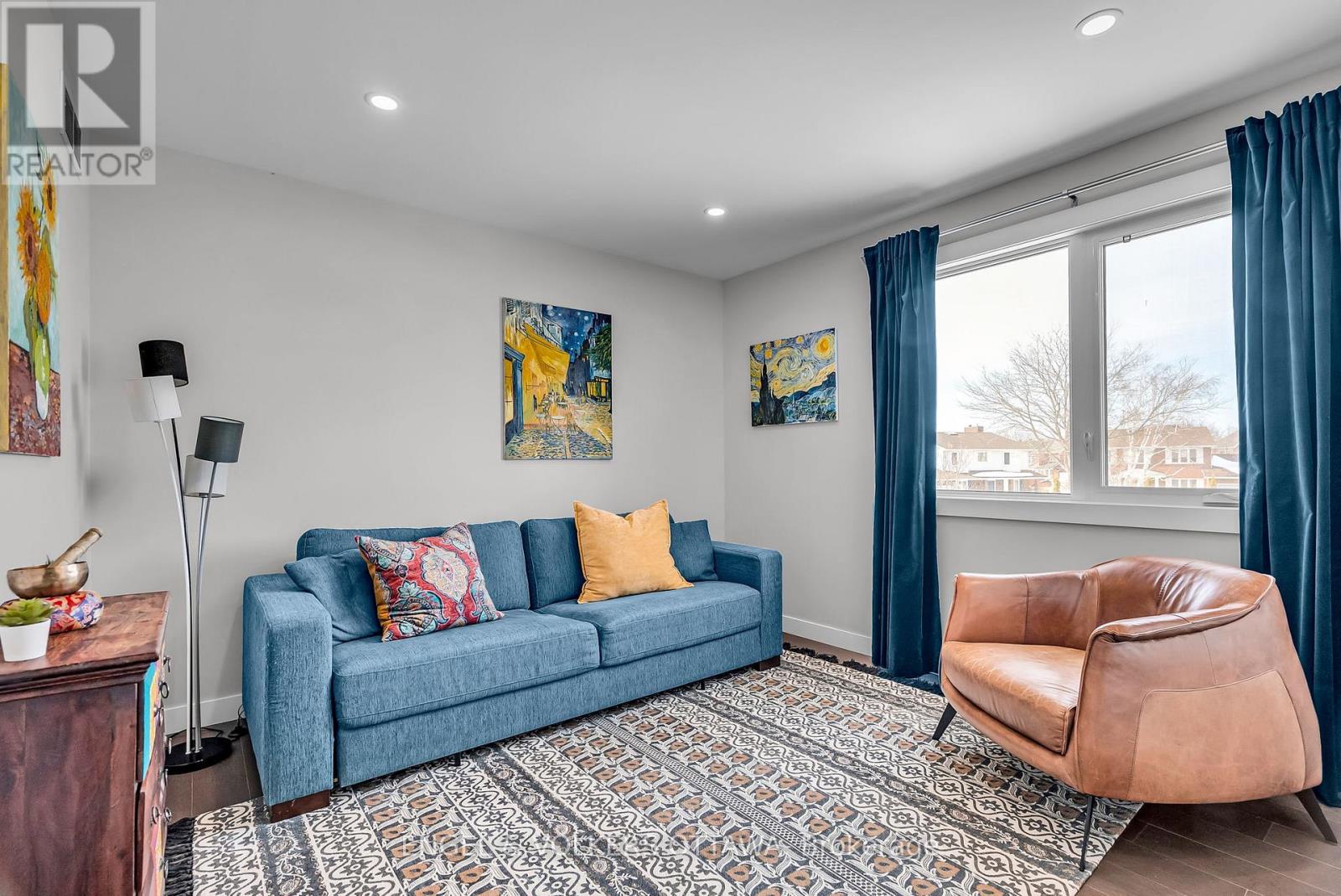 8 Roselawn Court