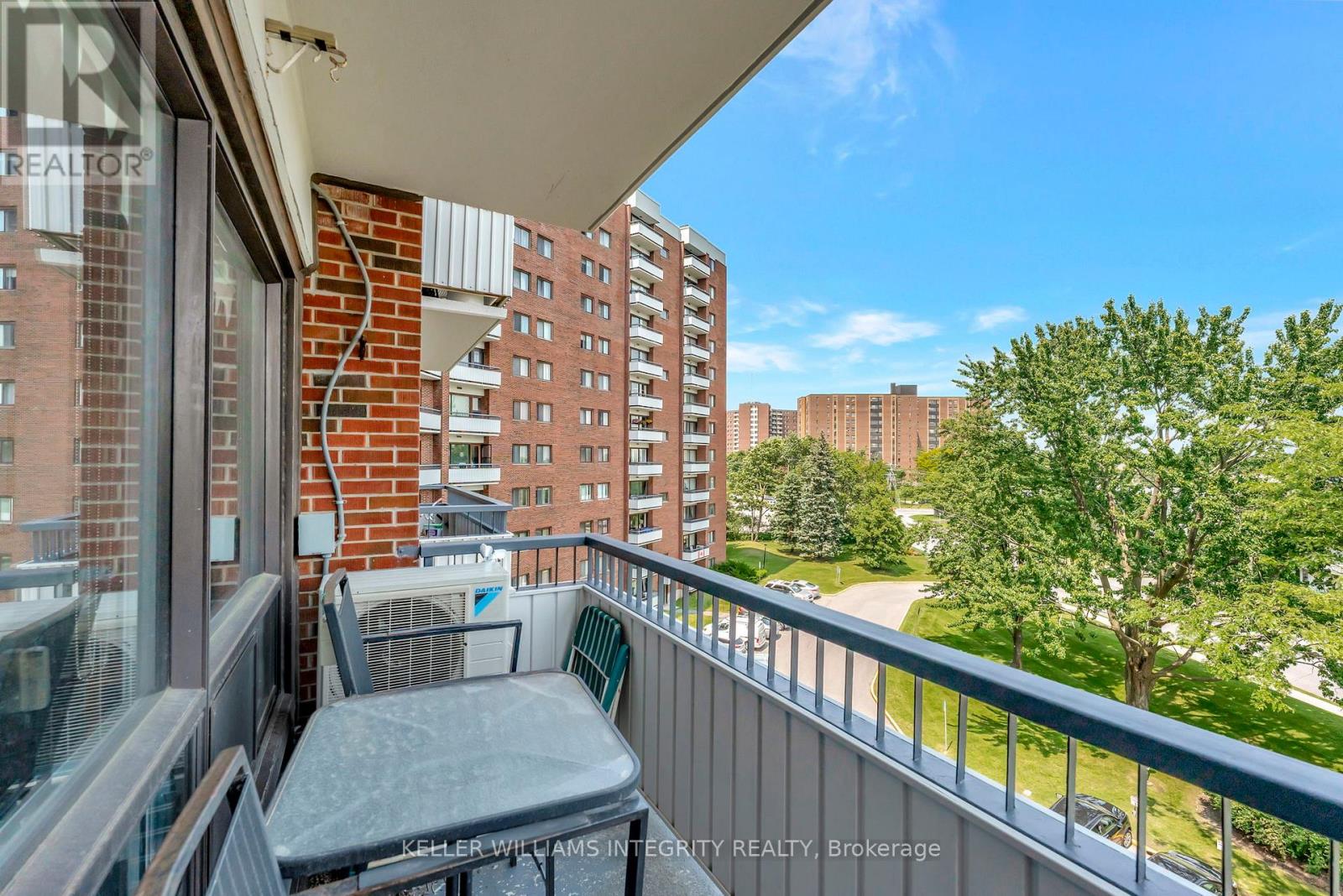 504 - 20 Chesterton Drive