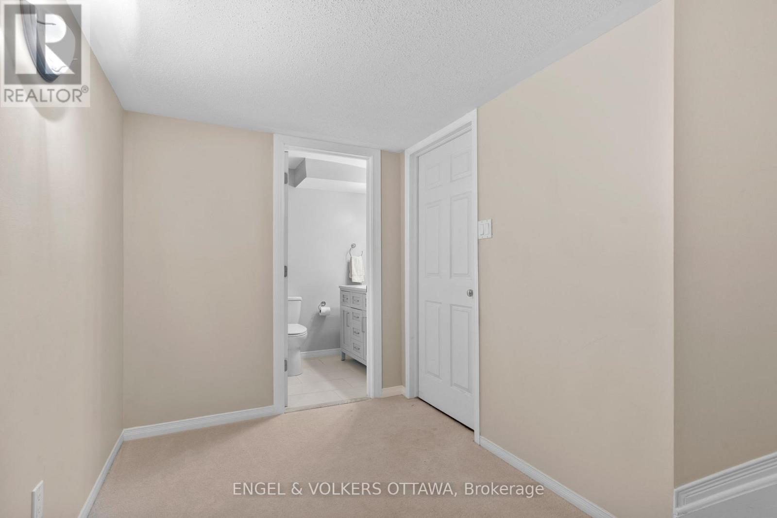 705 Larcastle Circle