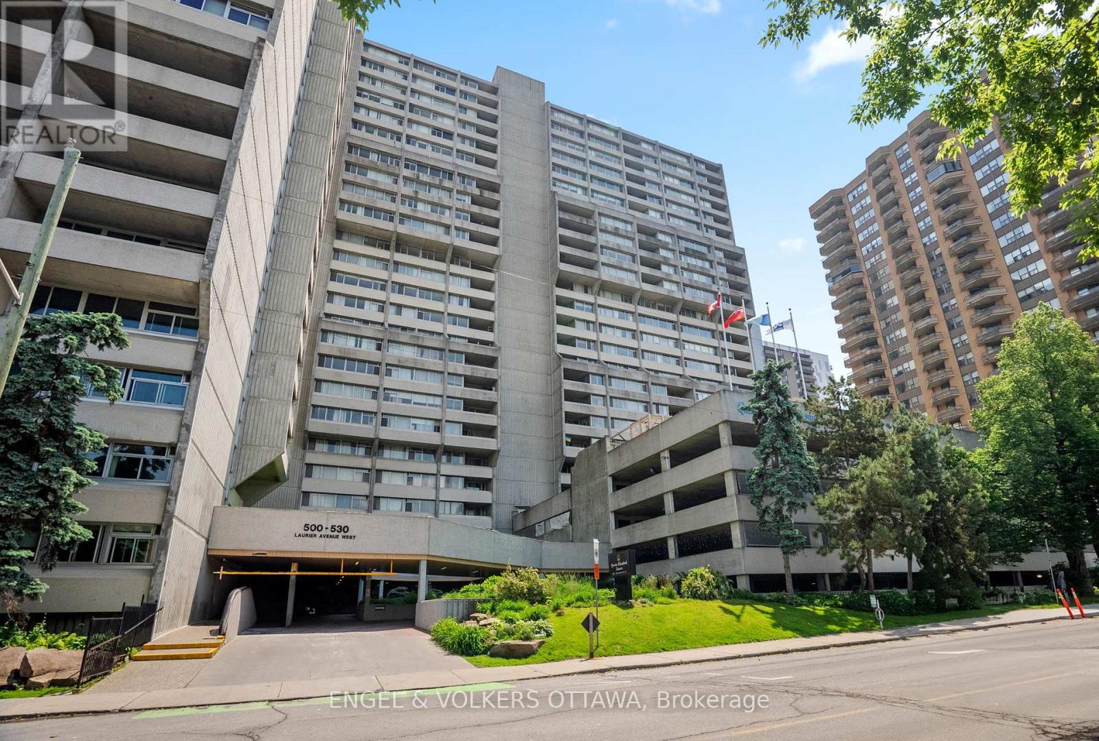 2201 - 530 Laurier Avenue W