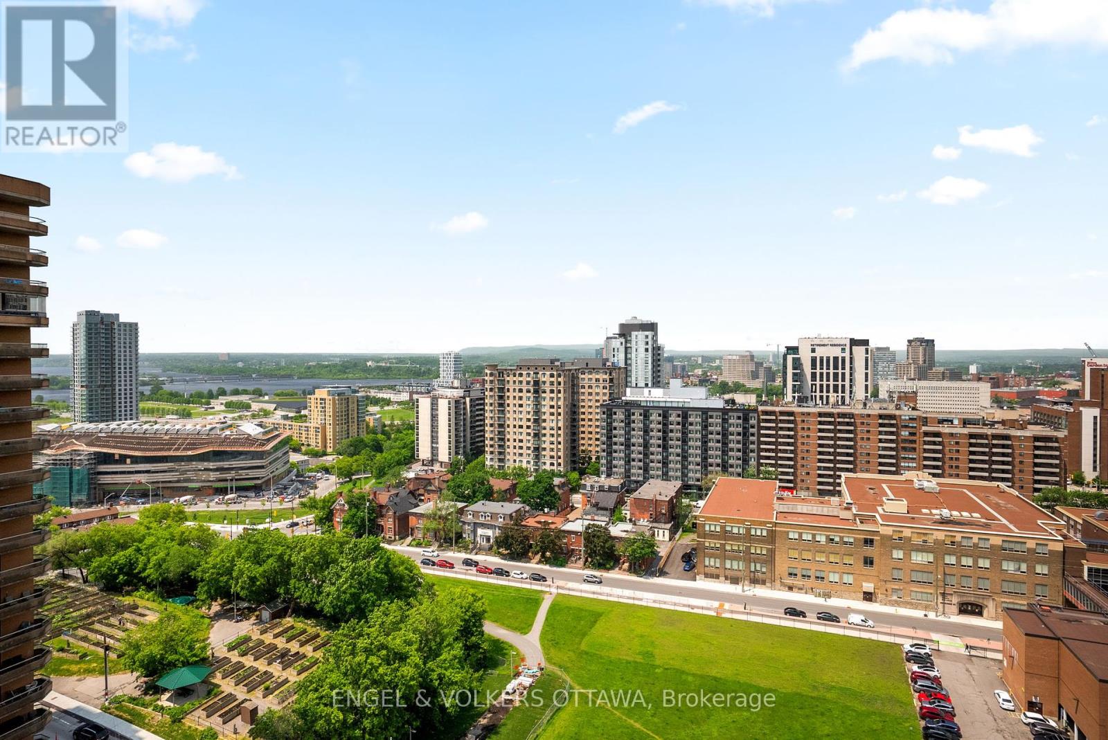 2201 - 530 Laurier Avenue W