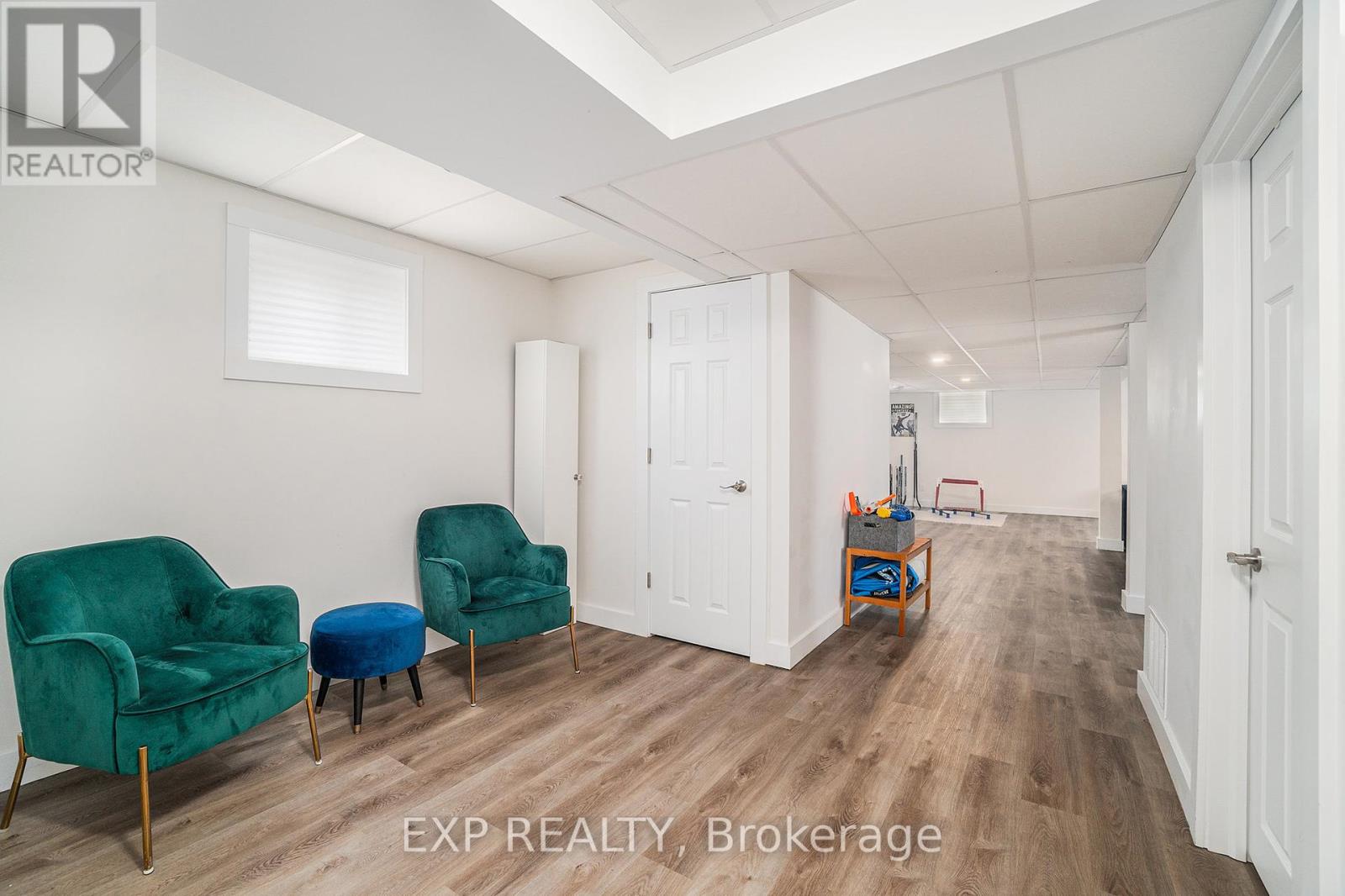 2462 Dunning Road