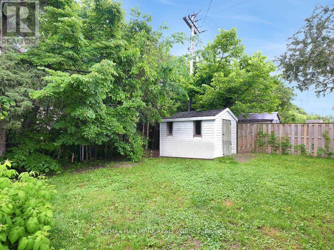 31 Hilliard Avenue