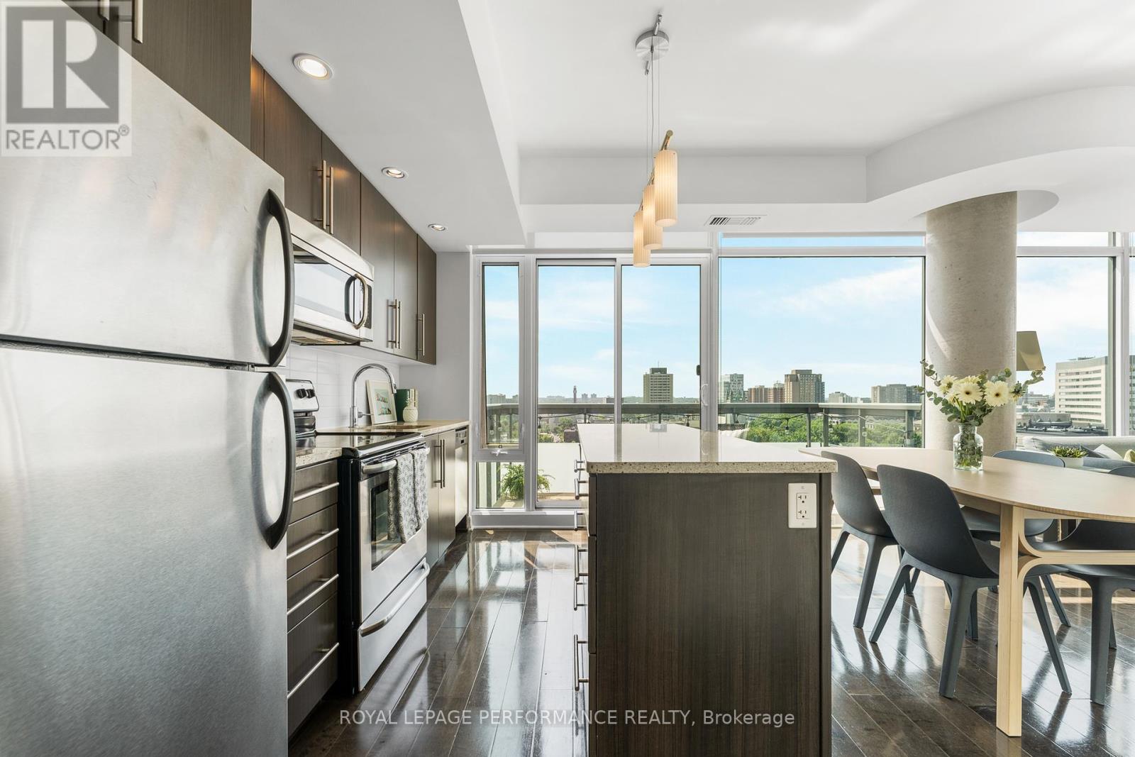 1504 - 238 Besserer Street