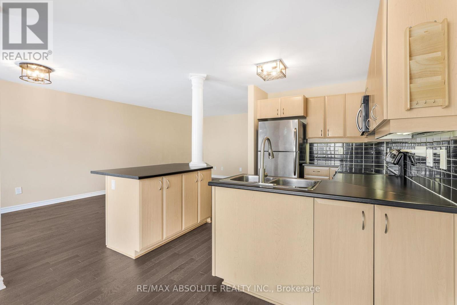 663 Lakeridge Drive