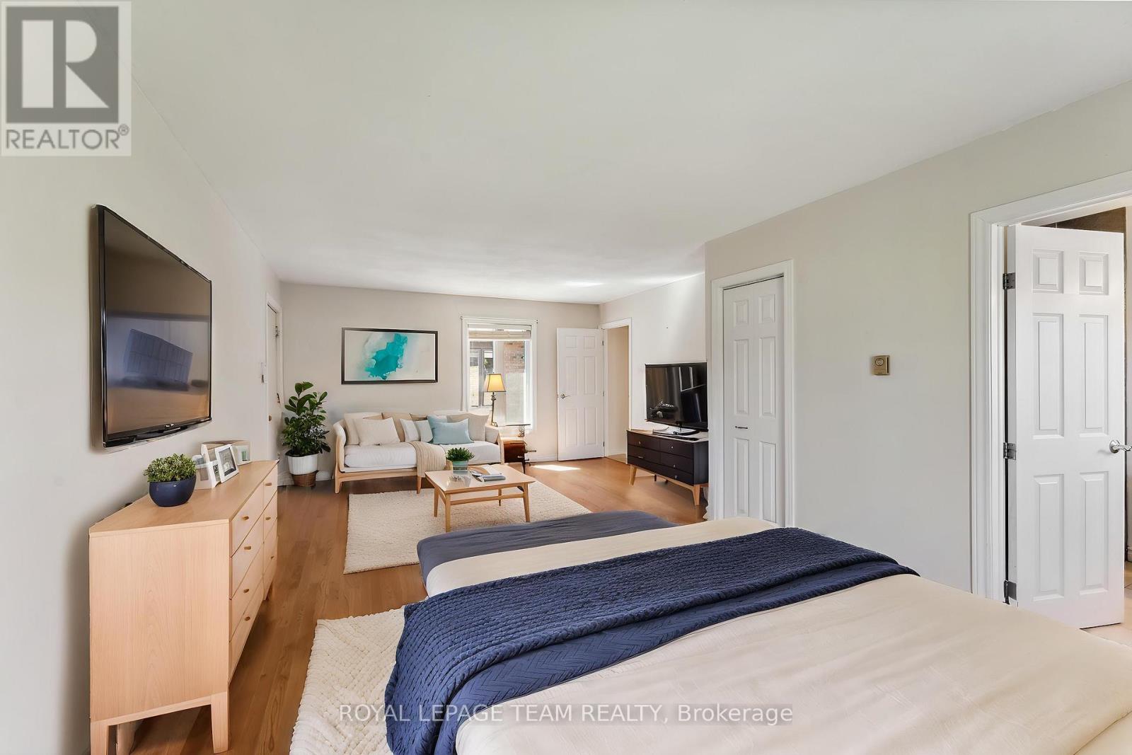 1322 Johnston Drive