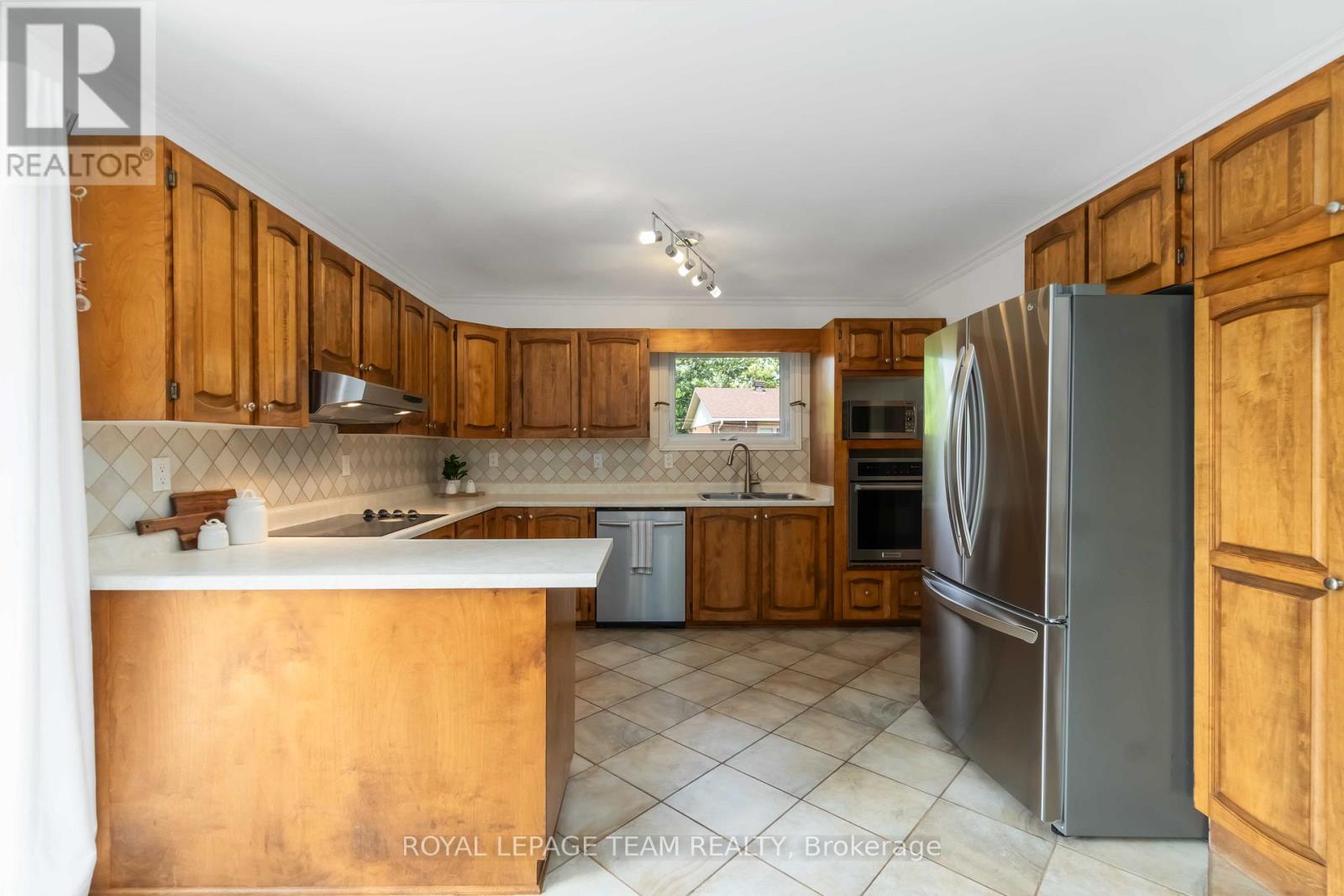1322 Johnston Drive