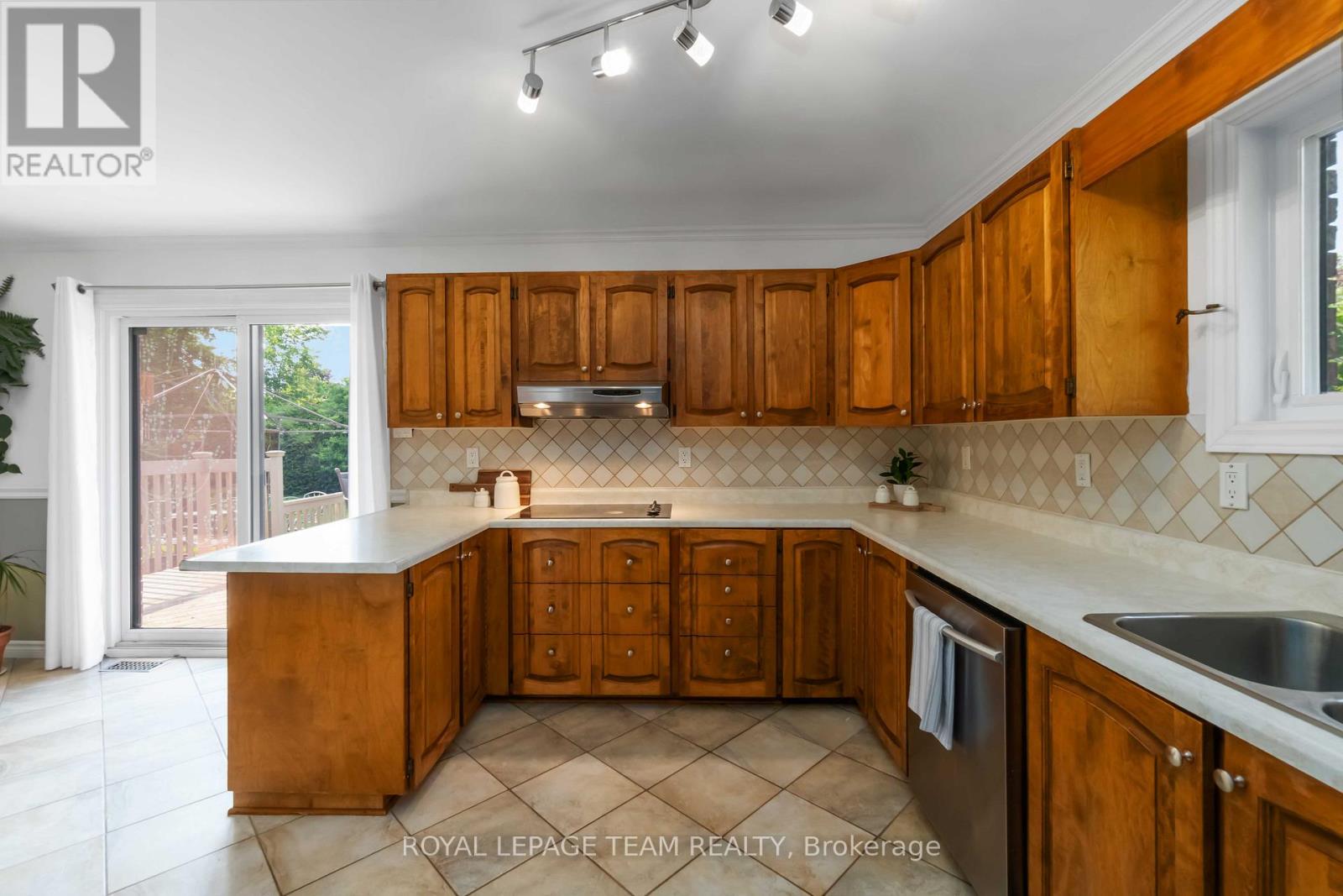 1322 Johnston Drive