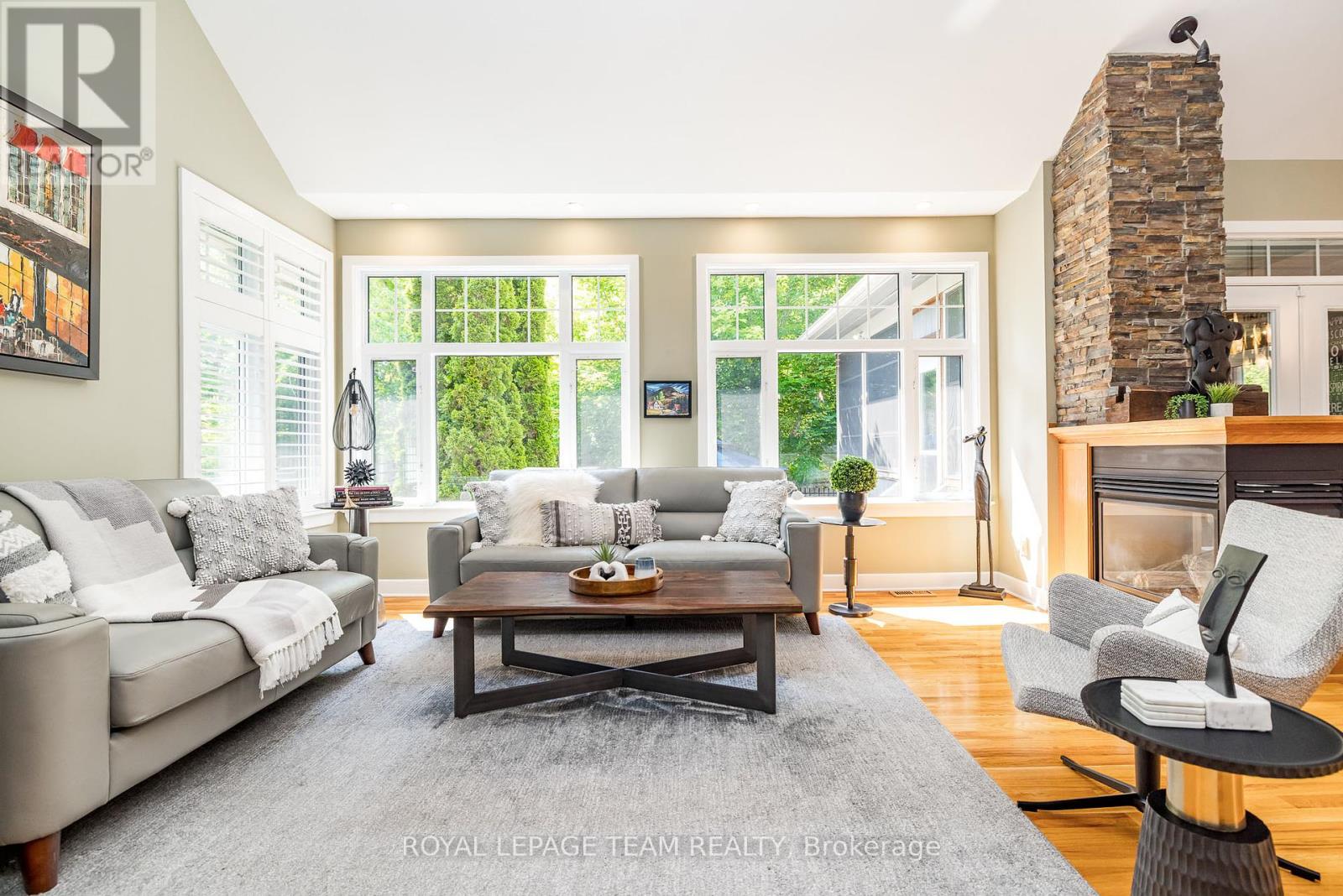 19 Turtle Point Private
