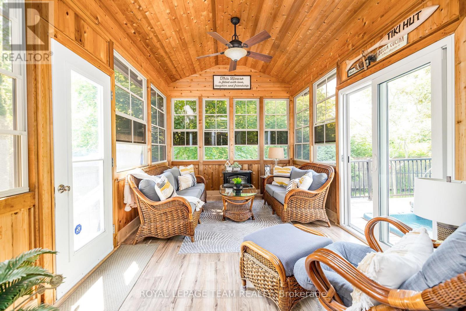 19 Turtle Point Private