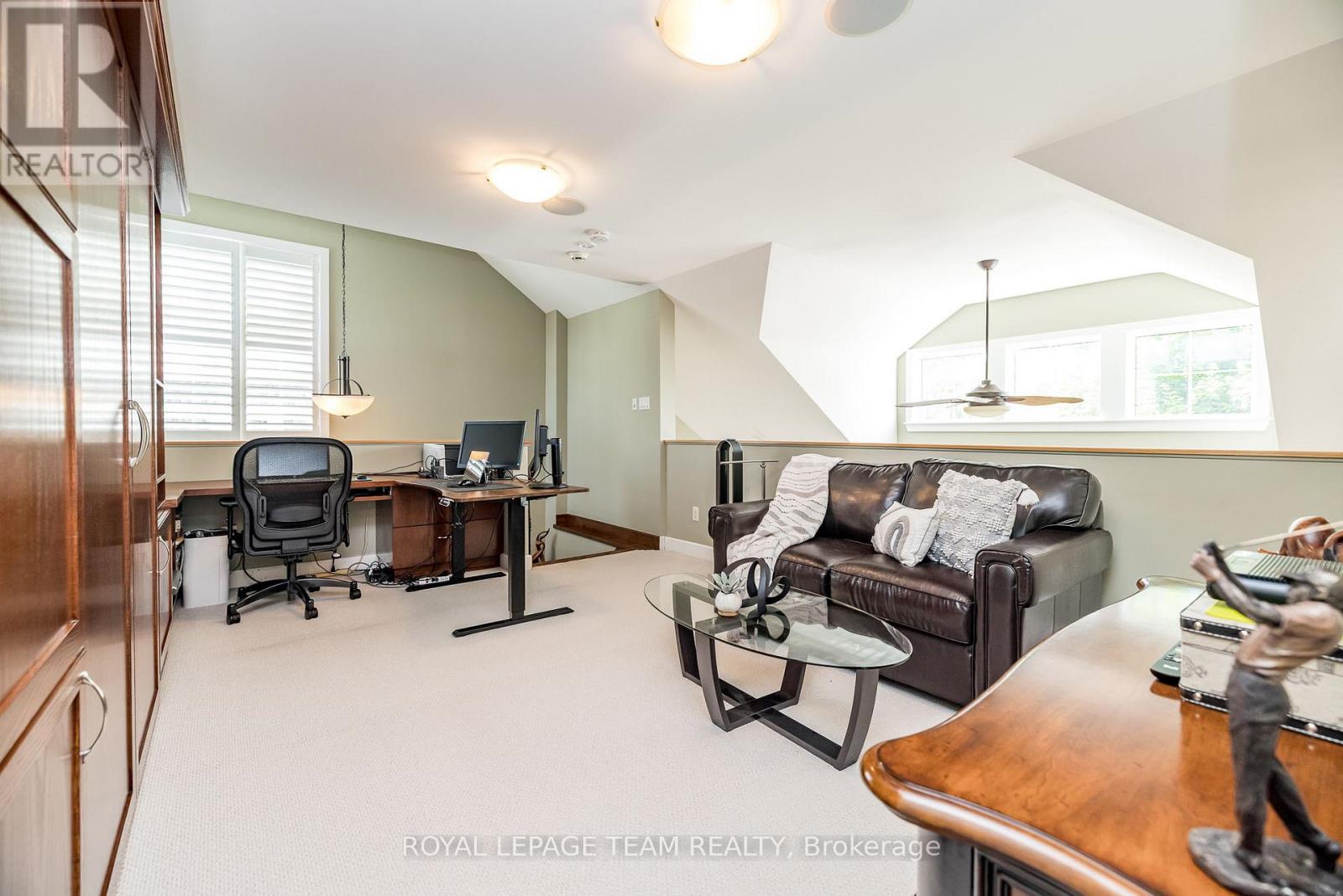 19 Turtle Point Private