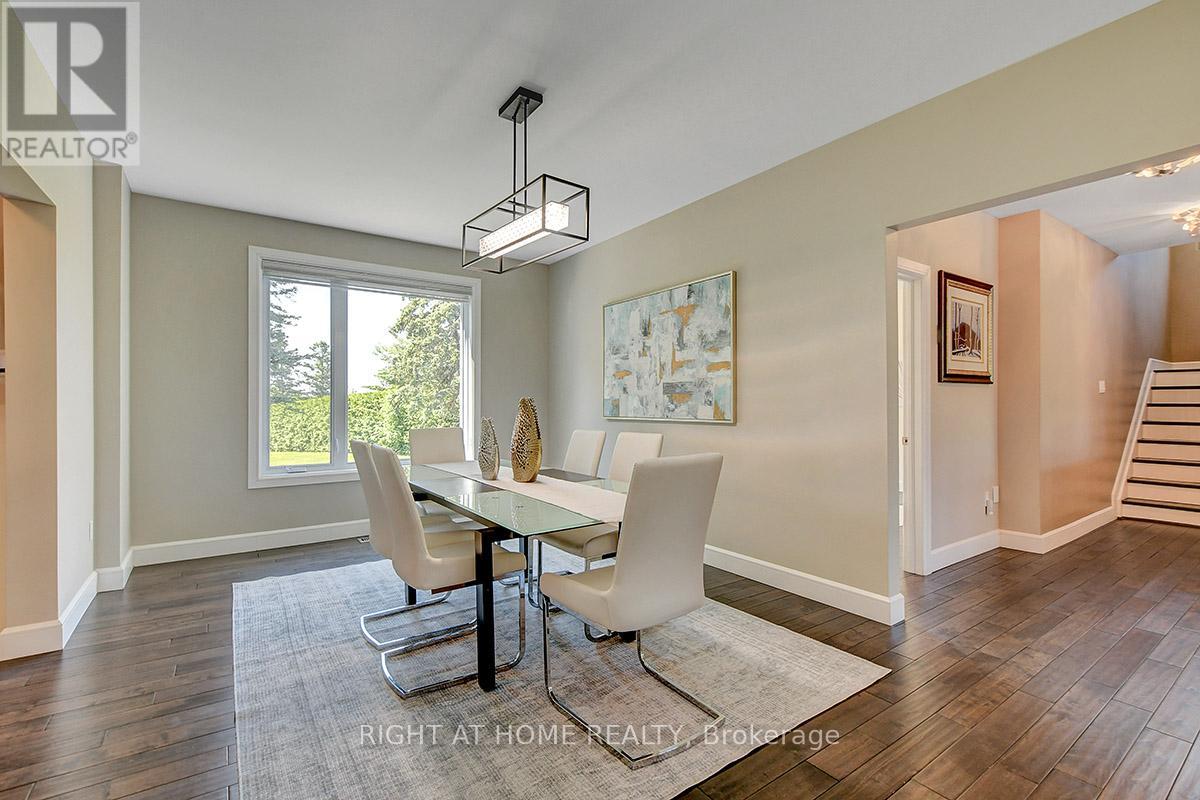 25 Bren Maur Road