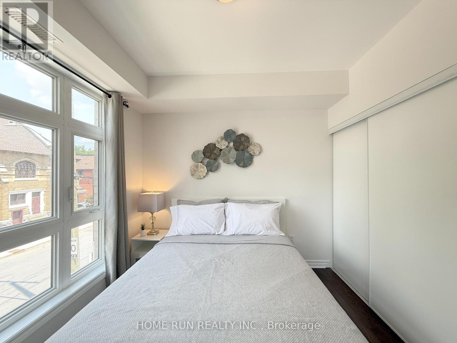 323 - 429 Kent Street