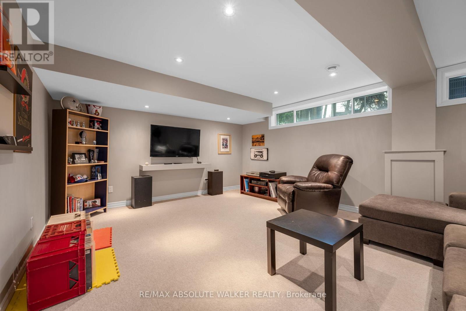 1881 Greenacre Crescent