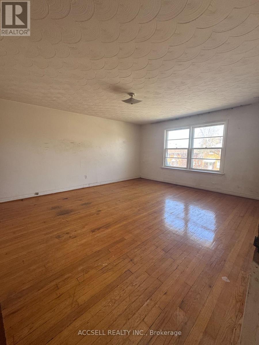 1122 Aldea Avenue