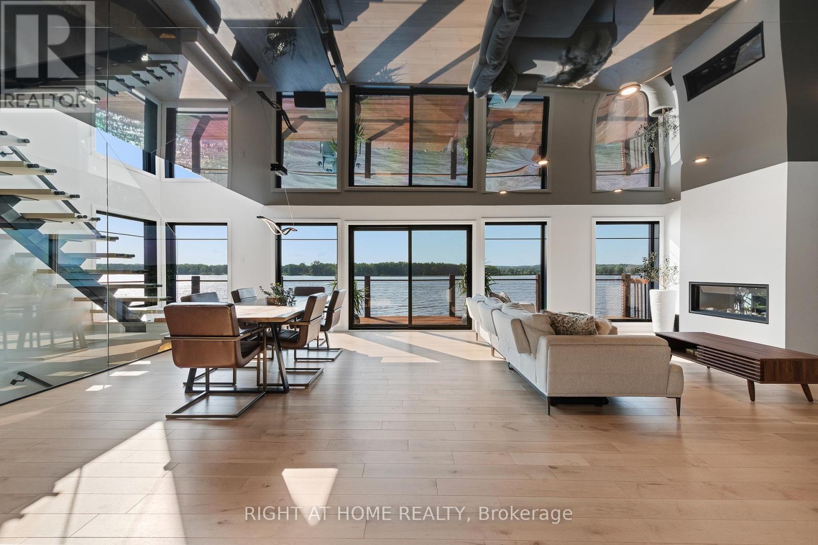 2120 Du Chateau Avenue