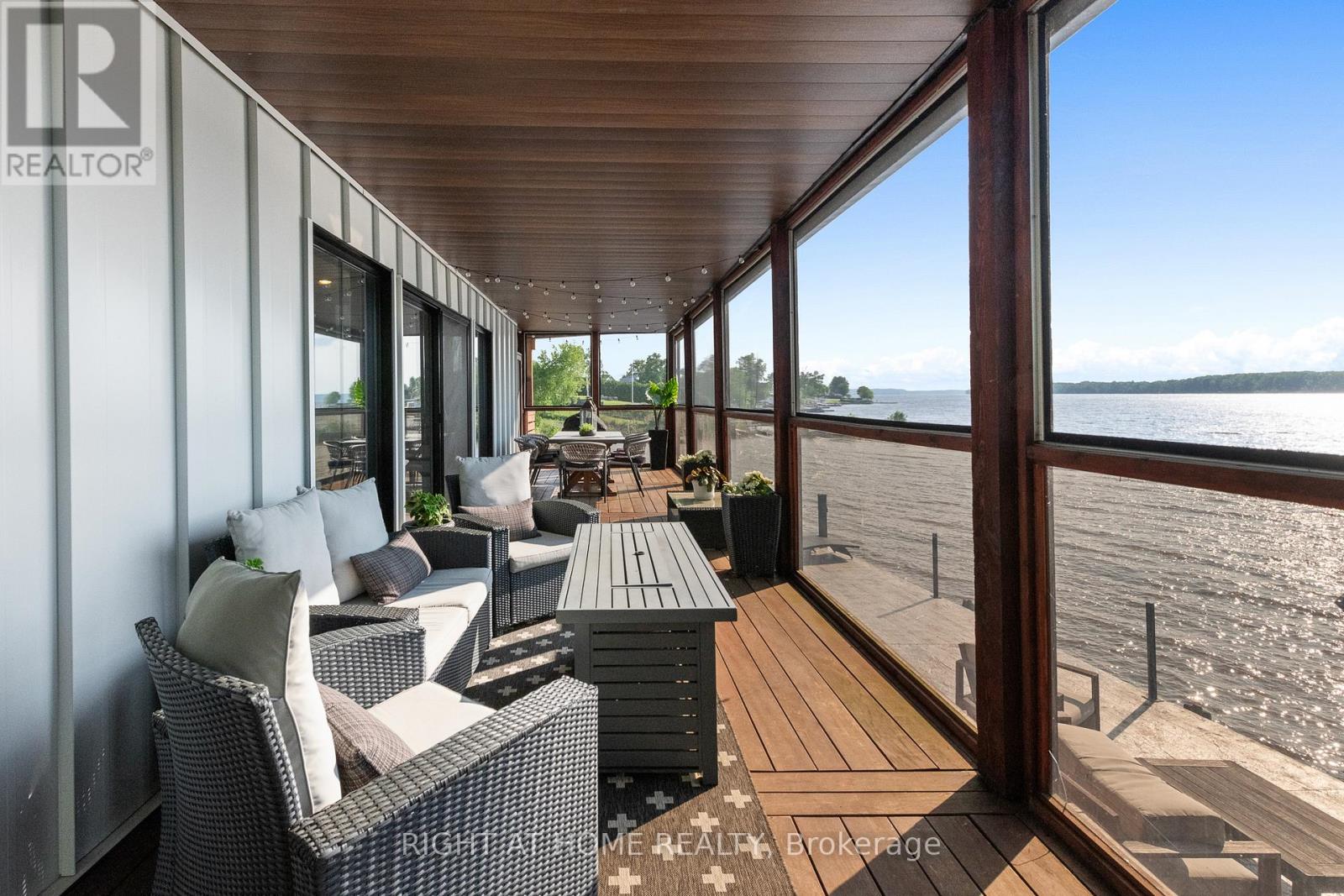 2120 Du Chateau Avenue