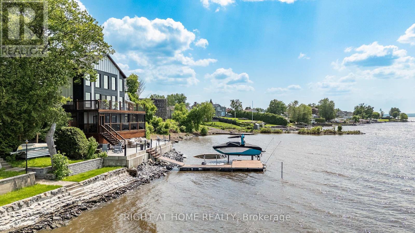 2120 Du Chateau Avenue