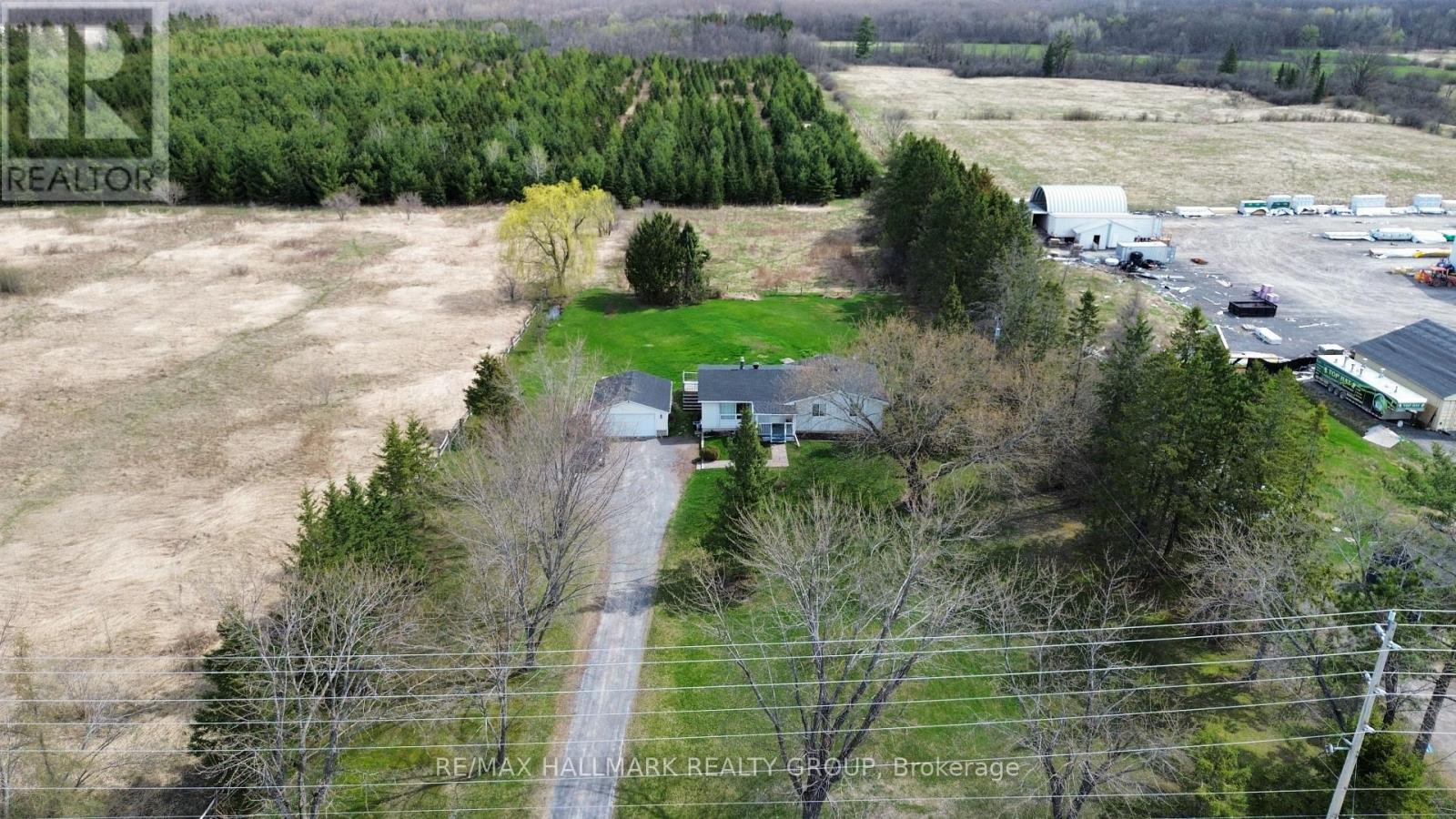 3756 Dunrobin Road