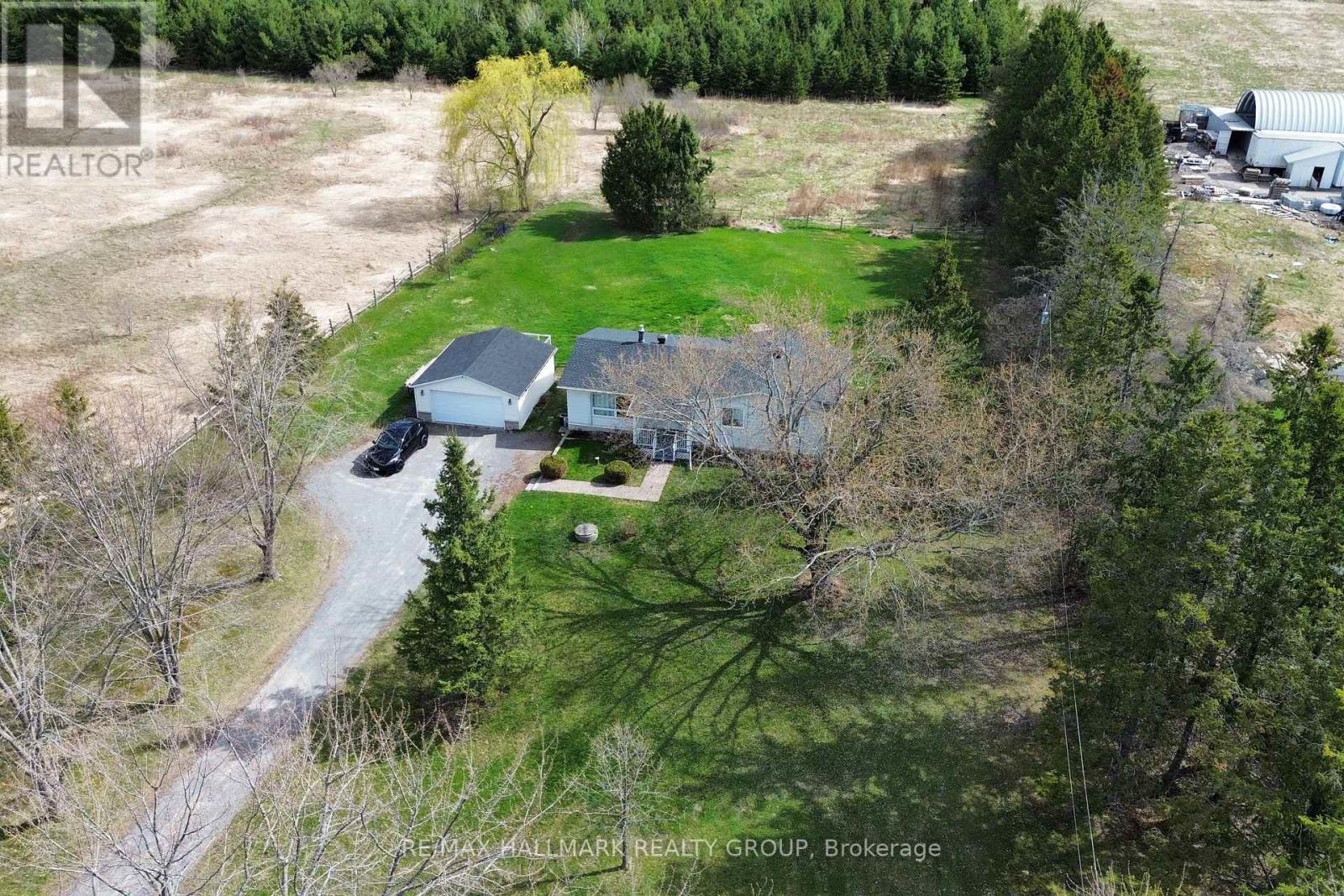 3756 Dunrobin Road