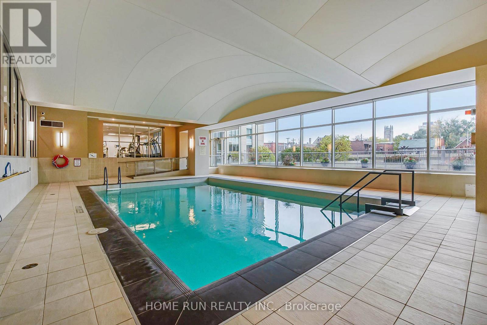 1211 - 234 Rideau Street