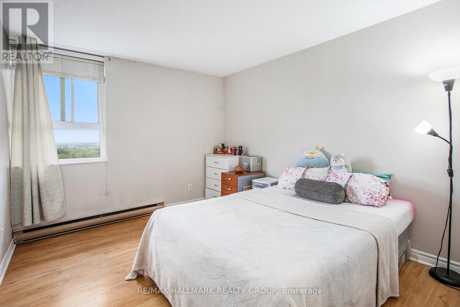 1508 - 2000 Jasmine Crescent