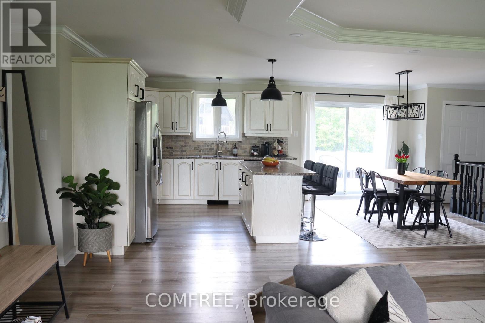 1145 Du Golf Road