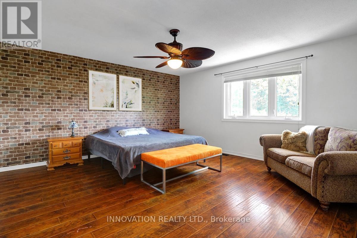 25 Spindle Way