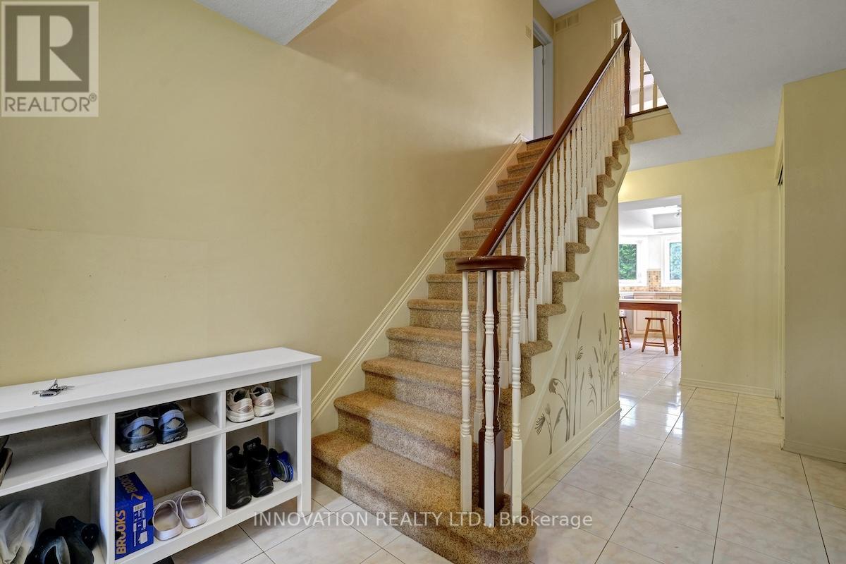 25 Spindle Way
