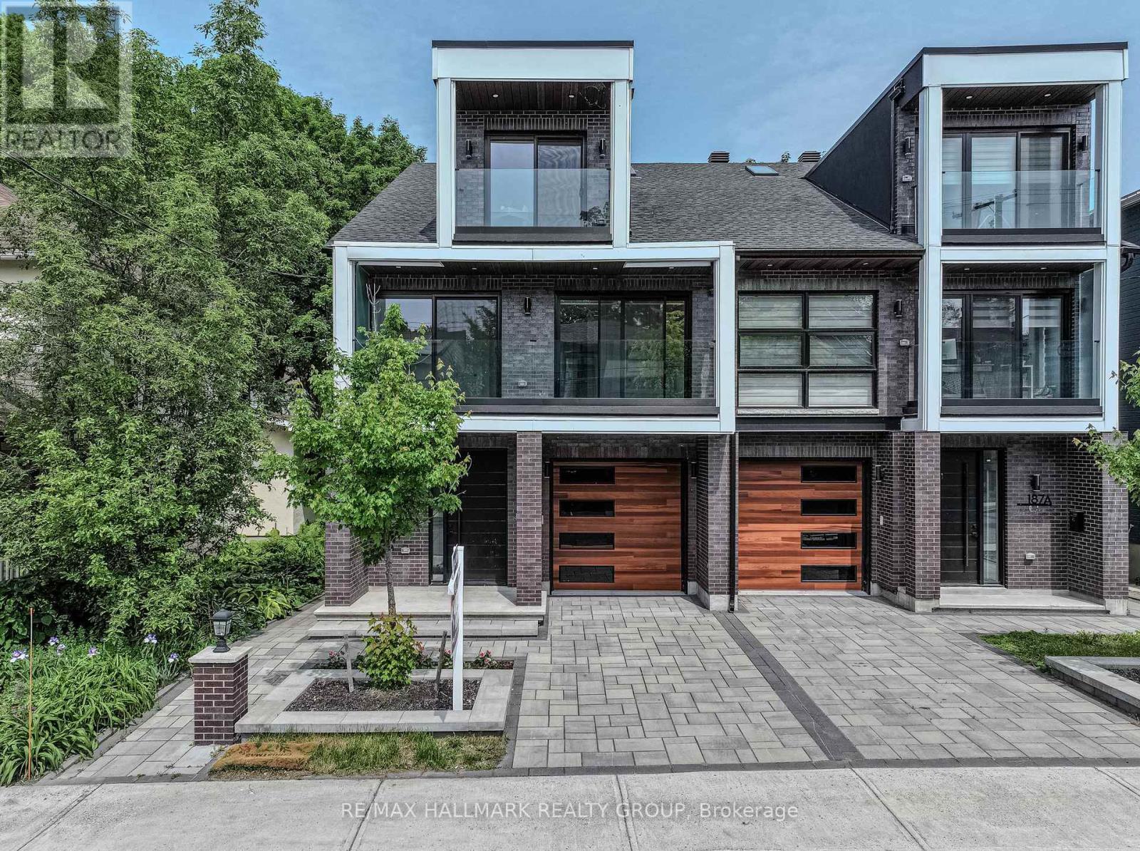 185a 185b Carleton Avenue