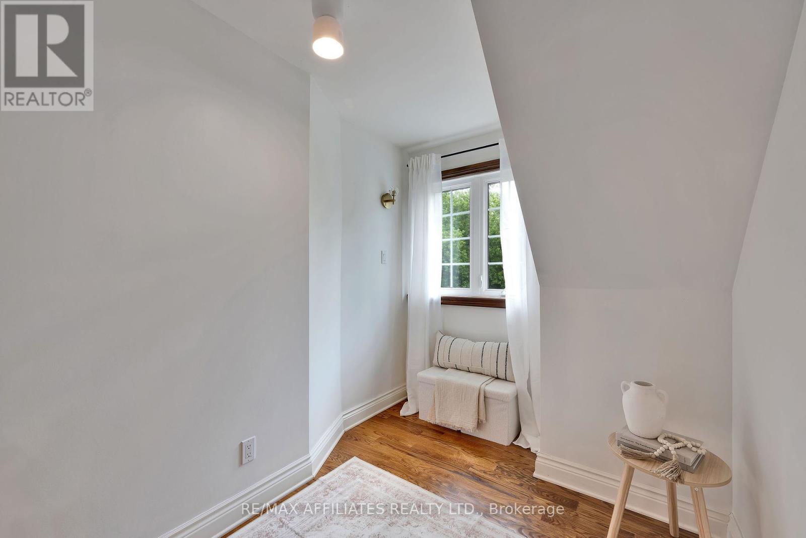 3 Kimini Drive