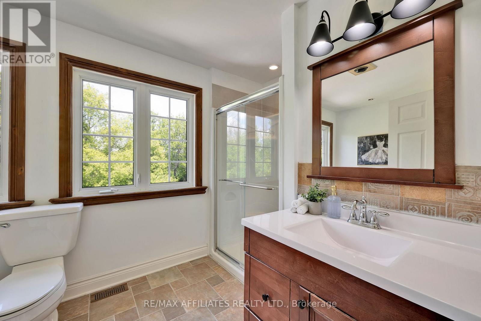 3 Kimini Drive