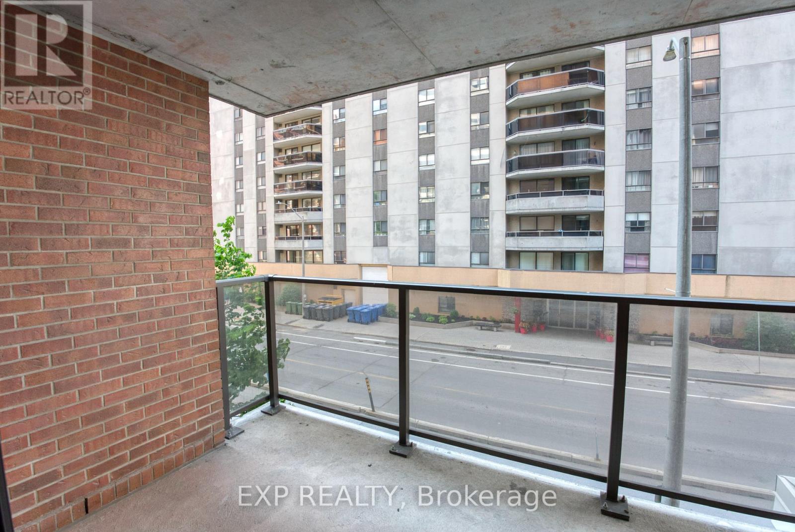 204 - 475 Laurier Avenue W