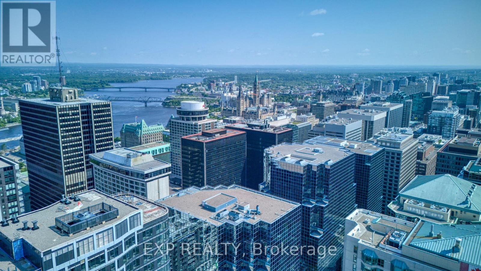 204 - 475 Laurier Avenue W
