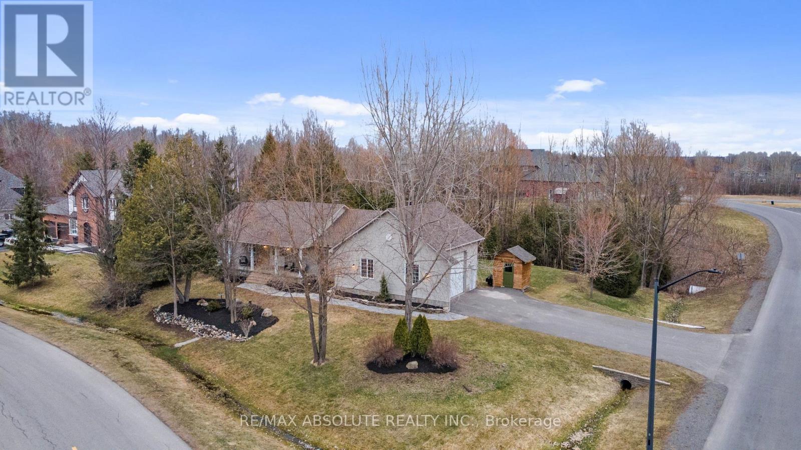 1601 Shauna Crescent