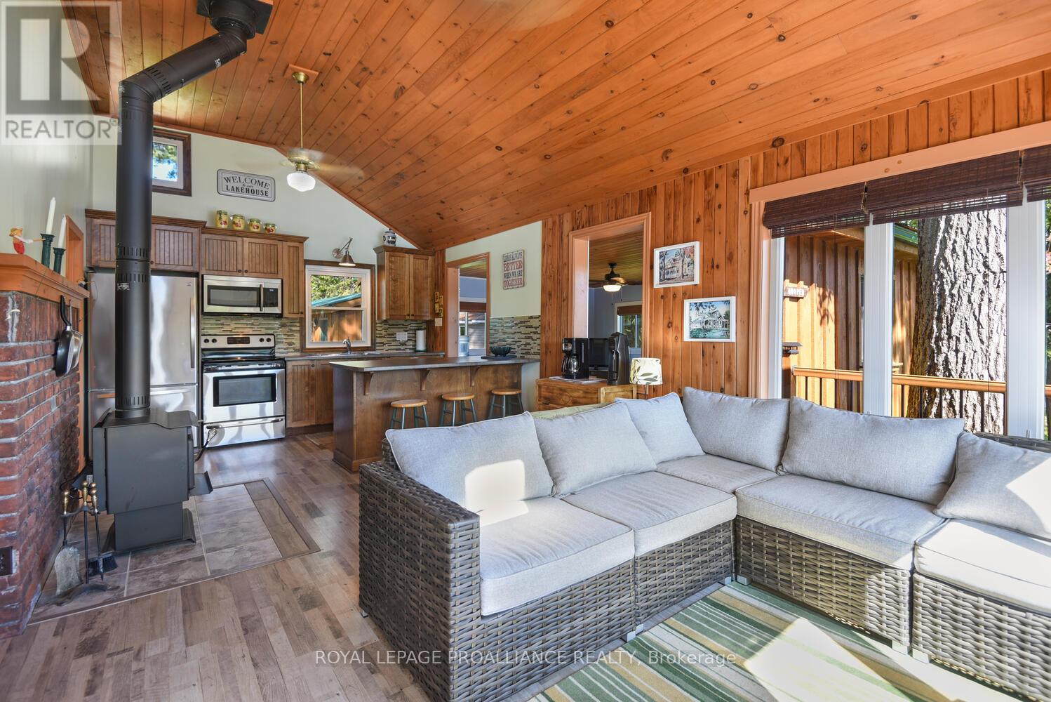 170 Longview Island
