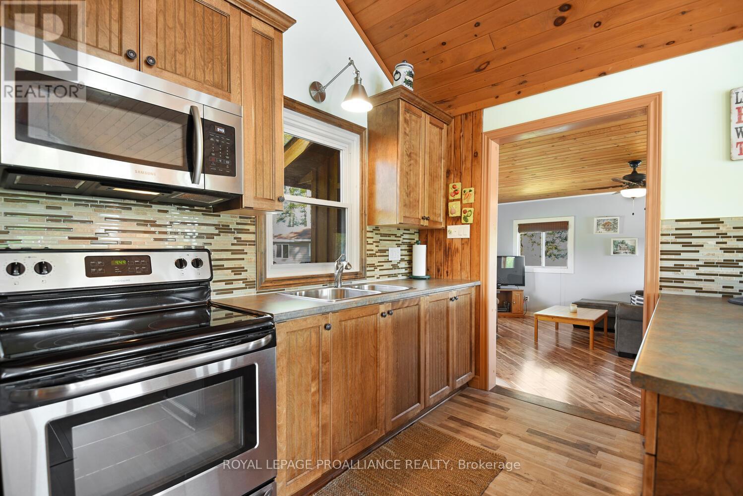 170 Longview Island