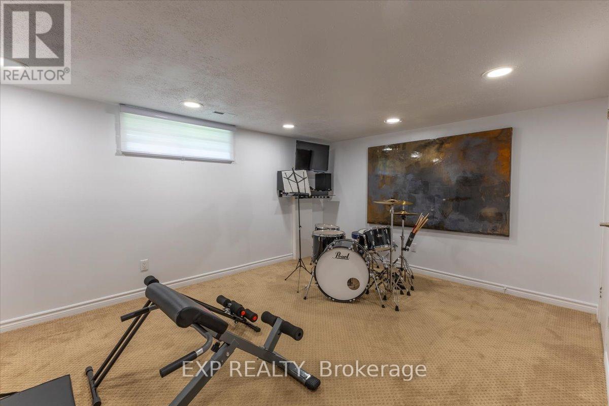 3065 Uplands Drive