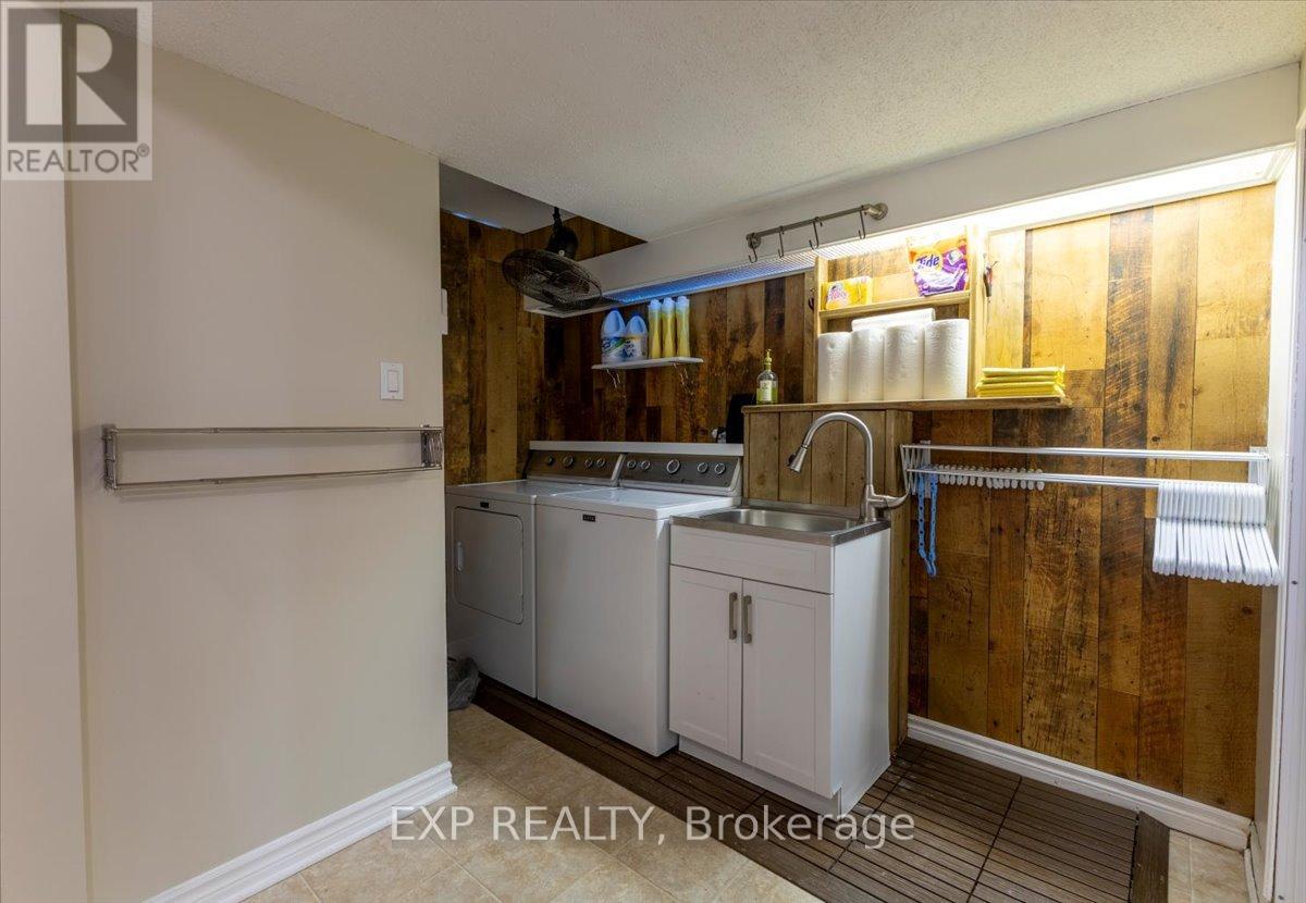 3065 Uplands Drive