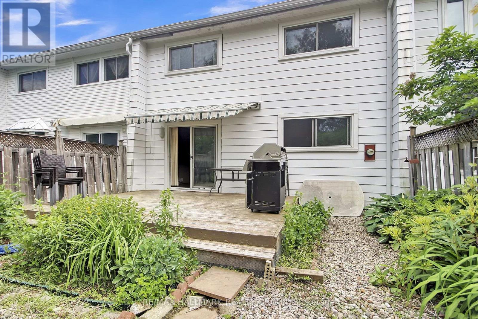 41 Grady Crescent